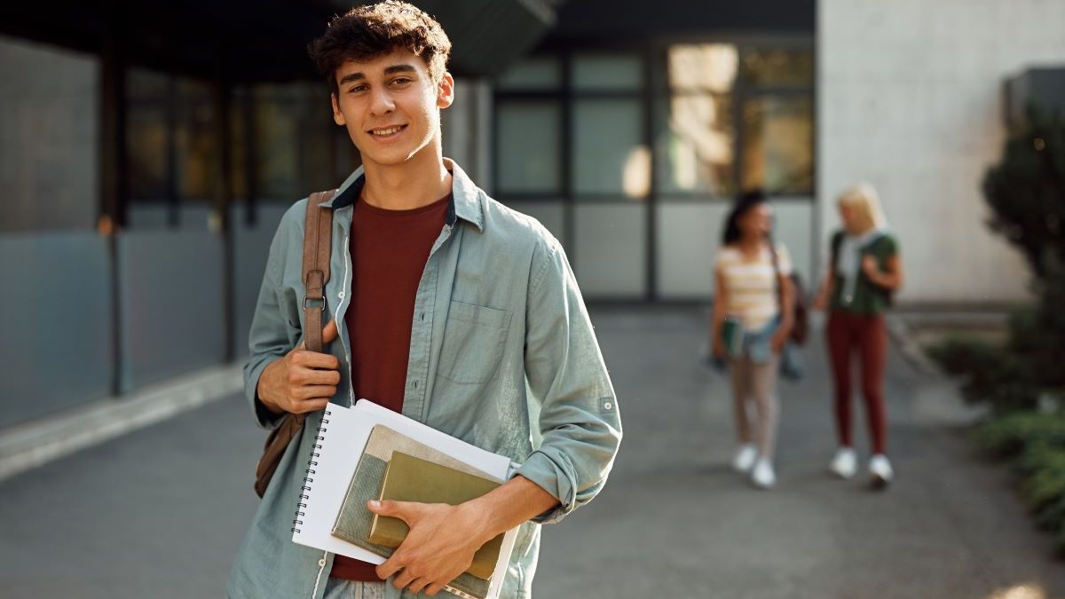 La Inteligencia Artificial (IA) continúa con sus fuertes avances y amenaza con dejar afuera del mapa del trabajo el 65% de sus habilidades antes del 2030. La Inteligencia Artificial (IA) continúa con sus fuertes avances y amenaza con dejar afuera del mapa del trabajo el 65% de sus habilidades antes del 2030.