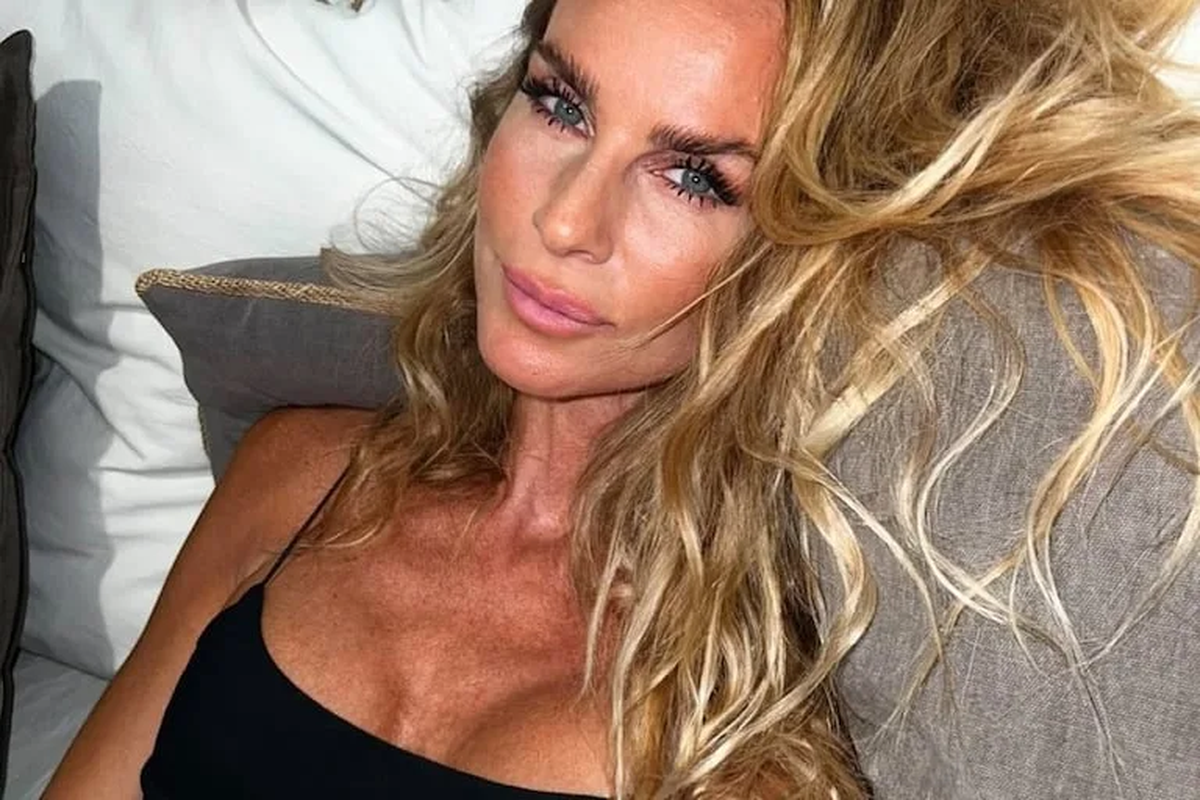 Sabrina Rojas aparece vinculada como posible tercera en discordia, aunque ella lo niega y mantiene distancia profesional. Su complicidad con Tinelli en el streaming alimenta especulaciones mediáticas tanto en Argentina como en Perú. Sabrina Rojas aparece vinculada como posible tercera en discordia, aunque ella lo niega y mantiene distancia profesional. Su complicidad con Tinelli en el streaming alimenta especulaciones mediáticas tanto en Argentina como en Perú.