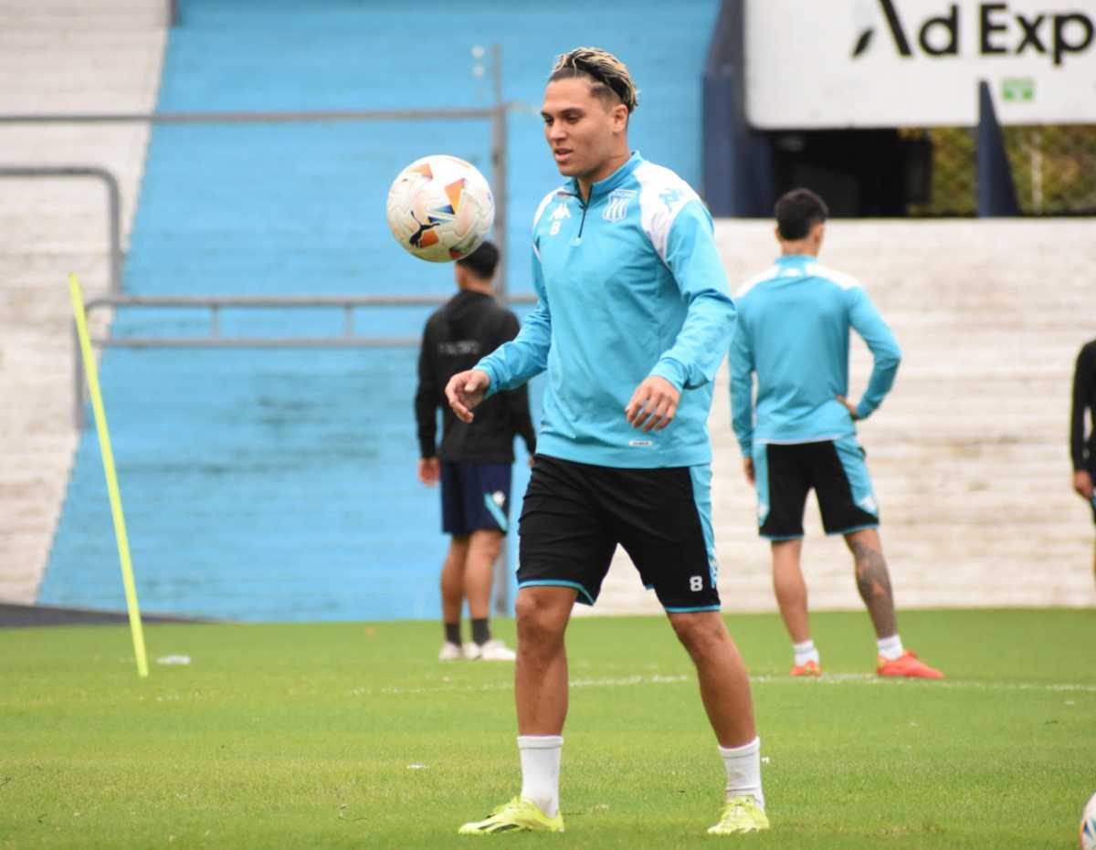 Por ahora, Juanfer Quintero sigue siendo jugador de Racing Por ahora, Juanfer Quintero sigue siendo jugador de Racing