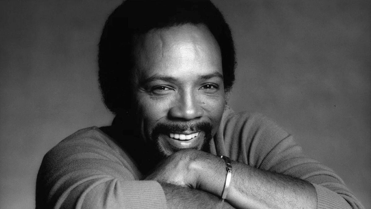 El titán musical Quincy Jones murió este domingo 3/11 a los 91 años. Produjo algunos de los mayores nombres de la música como Michael Jackson y Frank Sinatra.