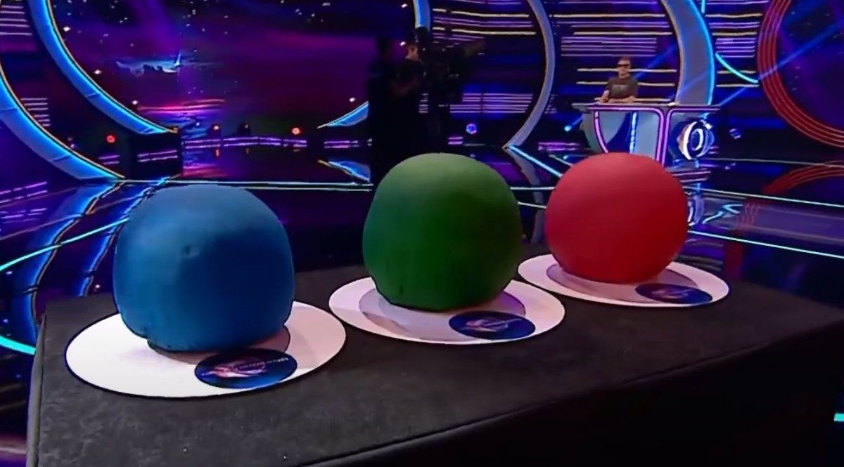 Telefe cumplió 35 años y su torta dio lástima: Lluvia de memes. (Foto: Captura de video)