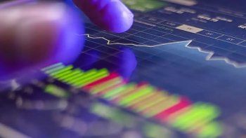 Aguinaldo 2025: Sociedad de bolsa recomienda en qué invertir hoy