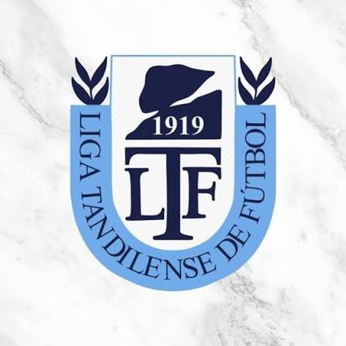 La Liga de Tandil ganó la Copa País, clasificó a la Copa Argentina, y quedó a 6 partidos de la Copa Libertadores. La Liga de Tandil ganó la Copa País, clasificó a la Copa Argentina, y quedó a 6 partidos de la Copa Libertadores.