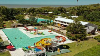 El parque acuático a kilómetros de Baires. El parque acuático a kilómetros de Baires.