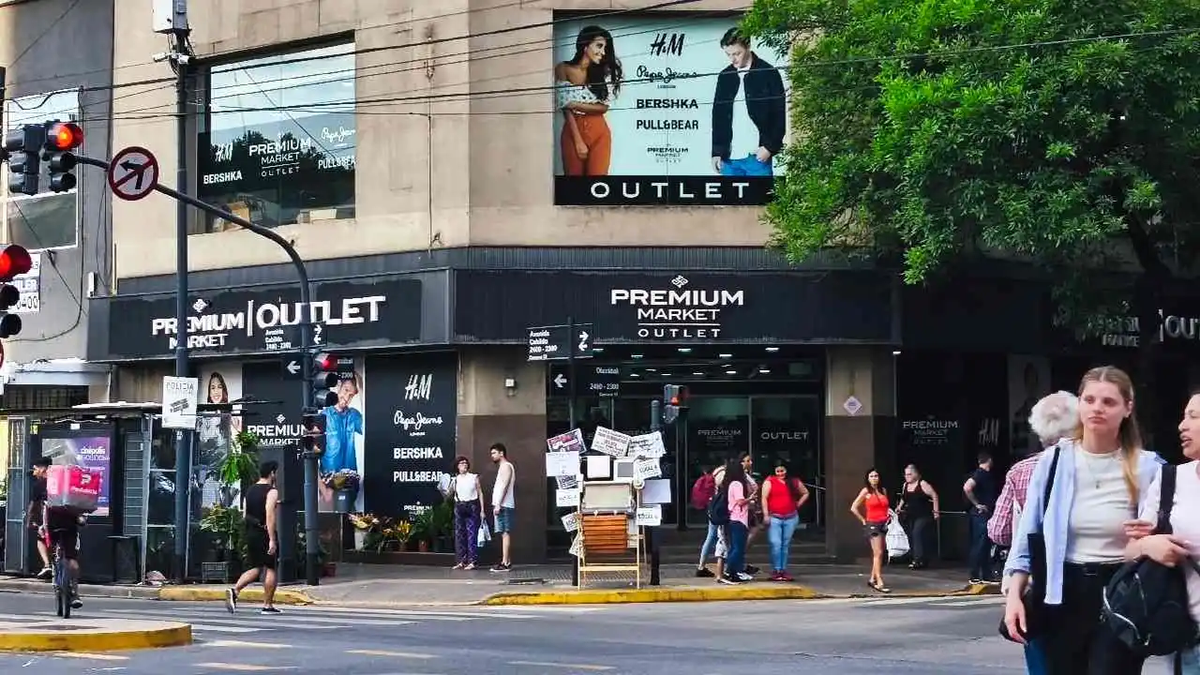 El outlet que arrasa en Buenos Aires. El outlet que arrasa en Buenos Aires.