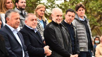 Horcio Rodríguez Larreta ordena piezas en Córdoba. Horcio Rodríguez Larreta ordena piezas en Córdoba.