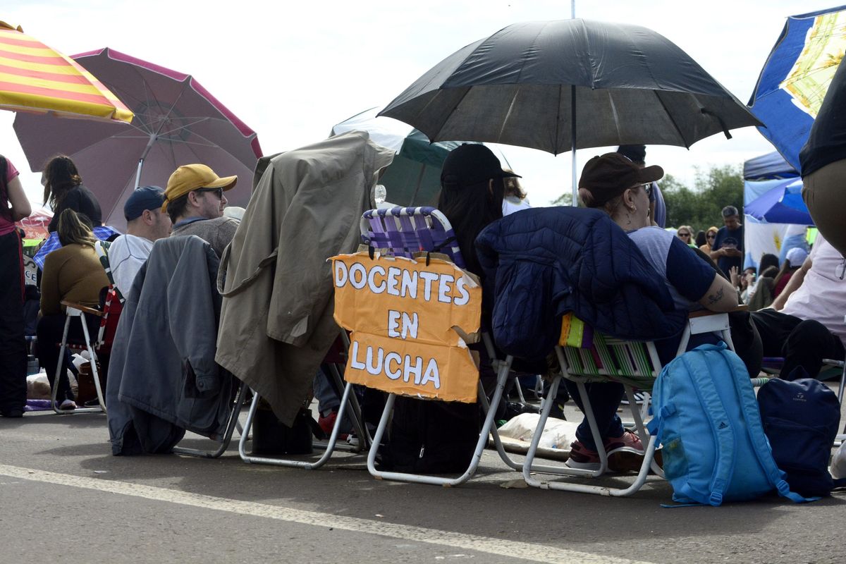 Docentes Autoconvocados en Misiones. Docentes Autoconvocados en Misiones.