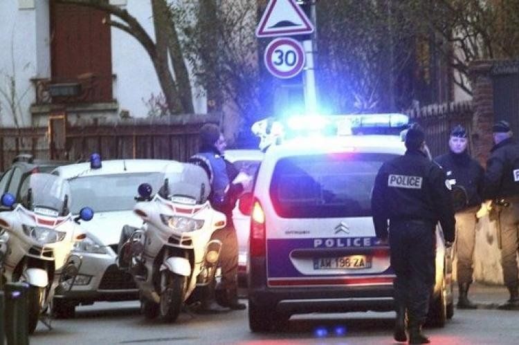 El tirador de Toulouse promete entregarse pero el desenlace es aún incierto.