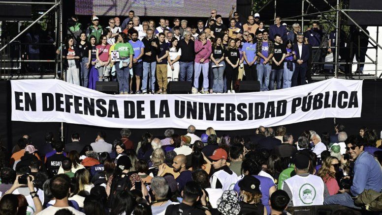 Veto confirmado: Anuncian paro en todas las universidades (y se esperan más 'tomas')