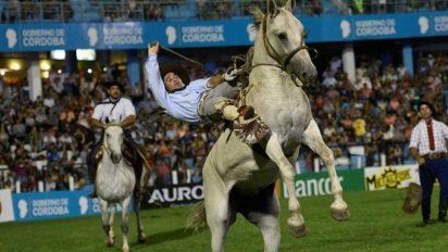 Finde en Córdoba: Doma y Folklore en Jesús María, Bum Bum y trekking nocturno