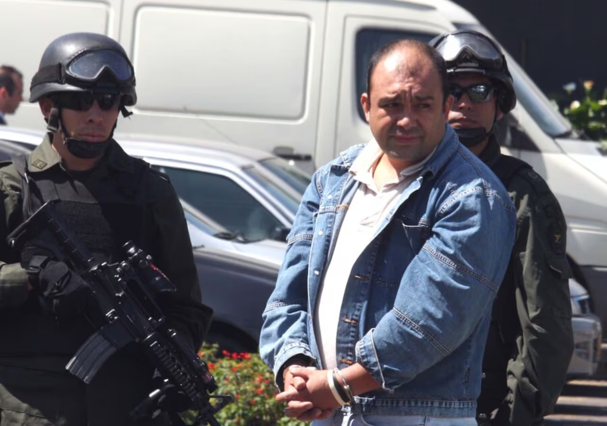 Según la Fiscalía, 13 bienes valuados en más de 11 mil millones de pesos, pertenecían a alias Zeus y sus familiares. Según la Fiscalía, 13 bienes valuados en más de 11 mil millones de pesos, pertenecían a alias Zeus y sus familiares.