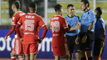River sufrió un duro golpe trascaer ante The Strongest 3-1 mientras que Argentinos debutó con victoria en LaLibertadores. (Foto: Noticias Argentinas) River sufrió un duro golpe trascaer ante The Strongest 3-1 mientras que Argentinos debutó con victoria en LaLibertadores. (Foto: Noticias Argentinas)