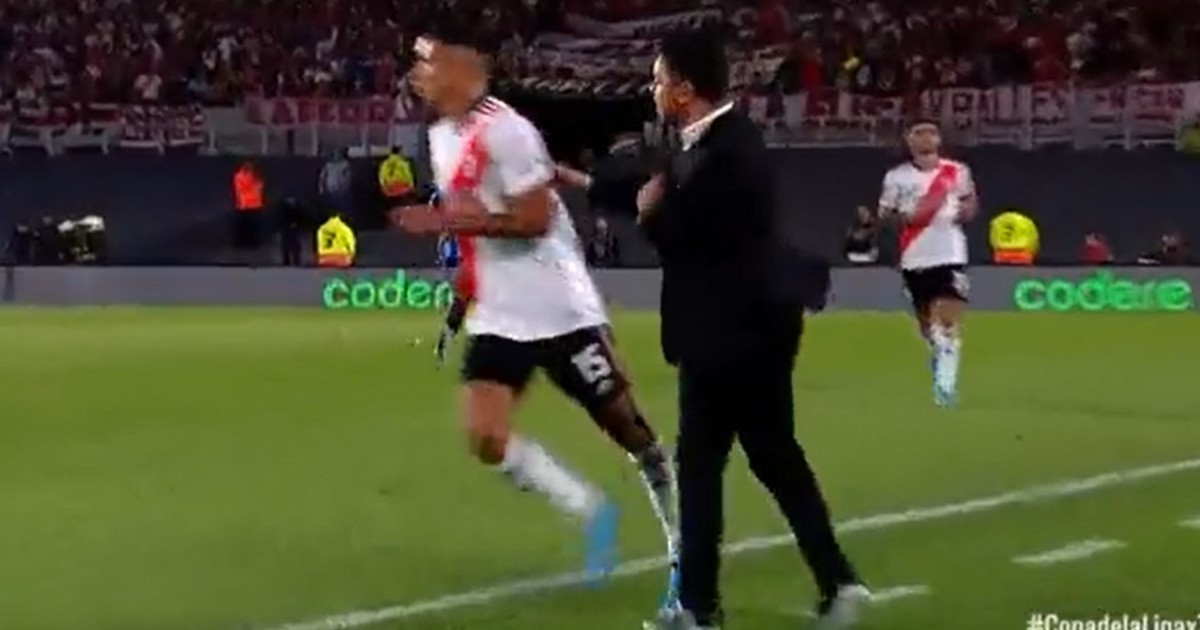 El correctivo que le aplicó Gallardo a Herrera en 2022 se sigue mencionando para hacer comparaciones y analogías en ESPN F90. El correctivo que le aplicó Gallardo a Herrera en 2022 se sigue mencionando para hacer comparaciones y analogías en ESPN F90.
