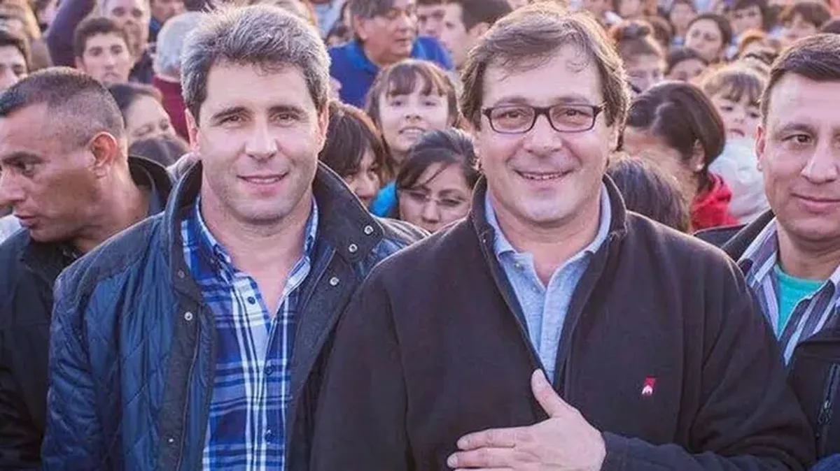 Tras el fallo de la Corte Suprema que suspendió las elecciones en San Juan, el actual gobernador Sergio Uñac postuló a su hermano, Rubén Uñac, para encabezar la fórmula que competirá este domingo 2 de julio por la gobernación de la provincia.