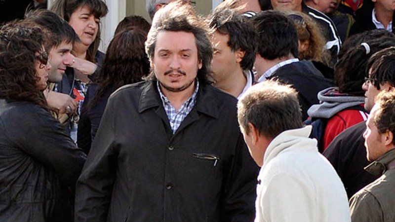 Despegar a Máximo Kirchner de la derrota parece resultar tan importante como intentar ganar, para la Lista Blanca. Es importante: cuando le va mal, el kirchnerismo cristinista no tiene líderes en Santa Cruz. Máximo Kirchner, quien de acuerdo al mito del F