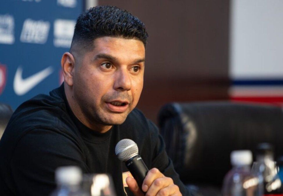 Furia en San Lorenzo contra Néstor Ortigoza: los hinchas piden su dimisión.