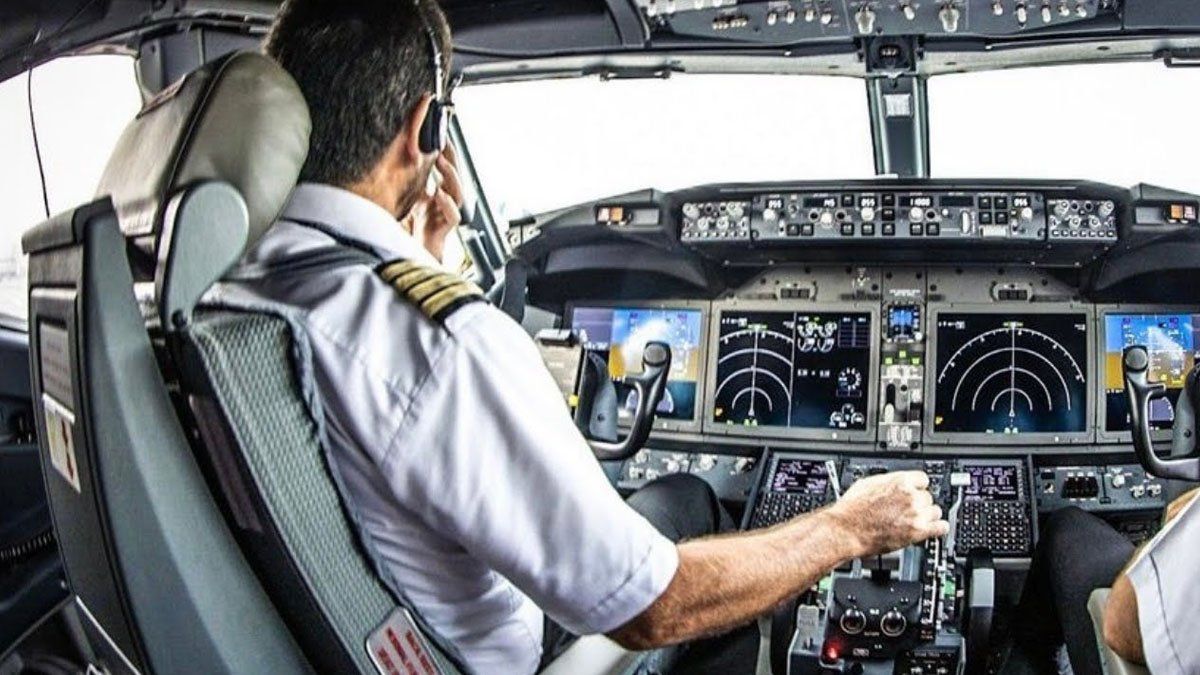 El titular de Pilotos apuntó contra el Gobierno.