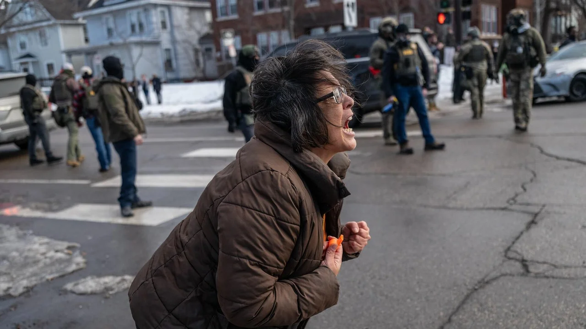 ICE tiene el aval de Trump para violentar a los ciudadanos en Minessota, según Reuters. ICE tiene el aval de Trump para violentar a los ciudadanos en Minessota, según Reuters.