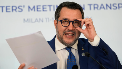 Italia: Vicepremier se blinda en la derecha global en juicio por inmigrantes