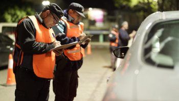 A partir del DNU las autoridades no podrán exigir la VTV en los controles vehiculares. A partir del DNU las autoridades no podrán exigir la VTV en los controles vehiculares.