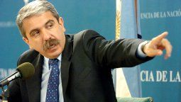 altText(Yo te explico, Aníbal)}