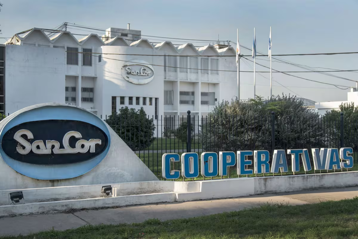 SanCor solicitó su propia quiebra en abril pasado, pedido que fue aceptado una semana después por el juzgado que tramitaba su concurso de acreedores. SanCor solicitó su propia quiebra en abril pasado, pedido que fue aceptado una semana después por el juzgado que tramitaba su concurso de acreedores.