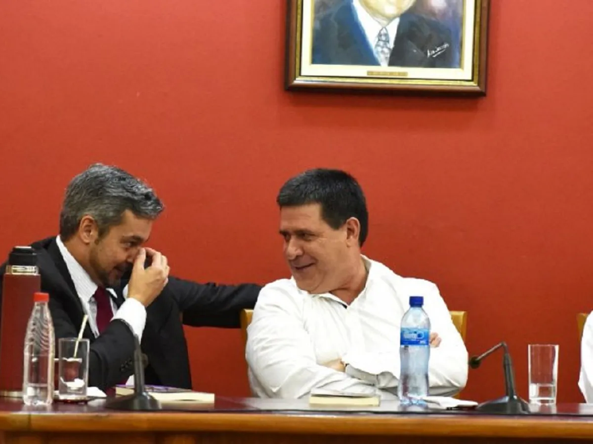 Mario Abdo Benítez y Horacio Cartes cuando todavía dialogaban.