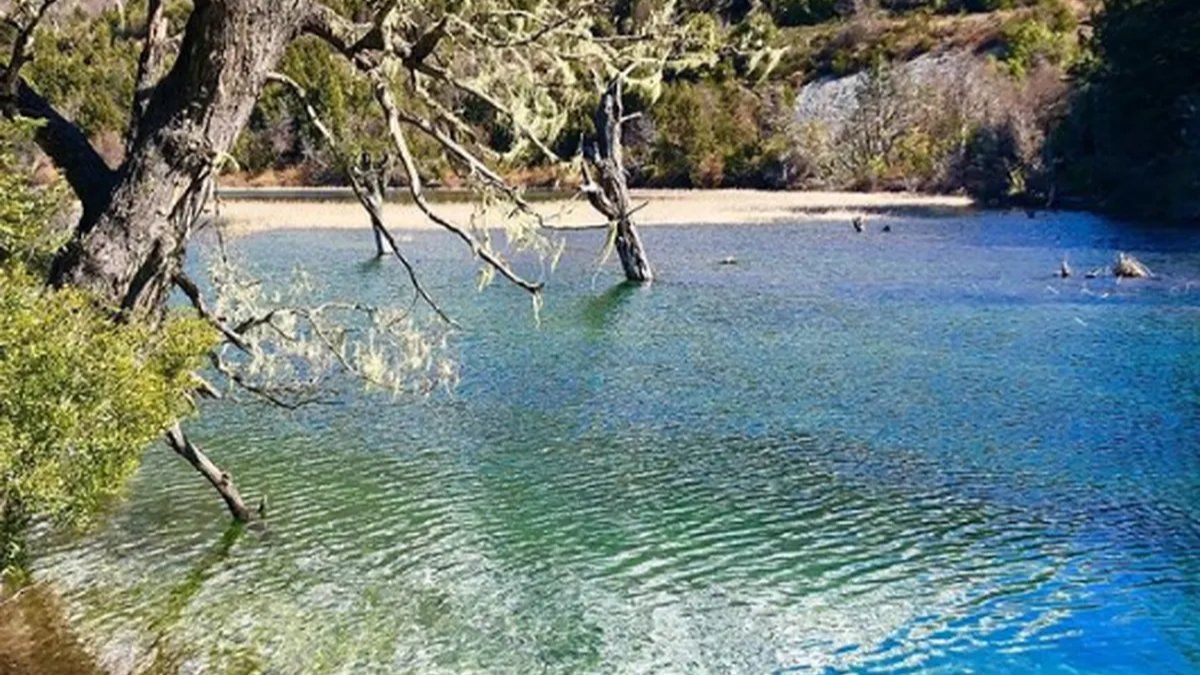 Una pintoresca playa oculta en el centro de Bariloche