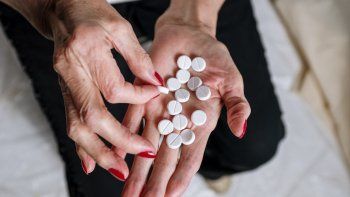 Especialistas advierten sobre la polémica liberación de medicamentos para la venta libre. Especialistas advierten sobre la polémica liberación de medicamentos para la venta libre.