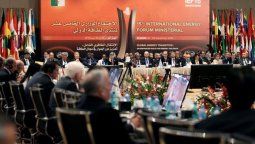 altText(Crudo en alza: Rusia se une a la OPEP para recortar la producción)}