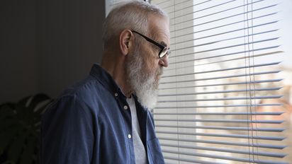 Parkinson: Si nota estos cambios en su visión, vaya al médico