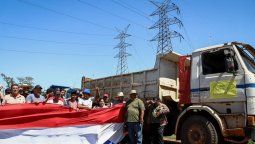 altText(Paraguay: La nafta y los huevos, los bienes más preciados)}