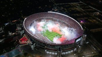Los hinchas de River que quieran ir a San Juan deberán pagar caras las entradas. Los hinchas de River que quieran ir a San Juan deberán pagar caras las entradas.