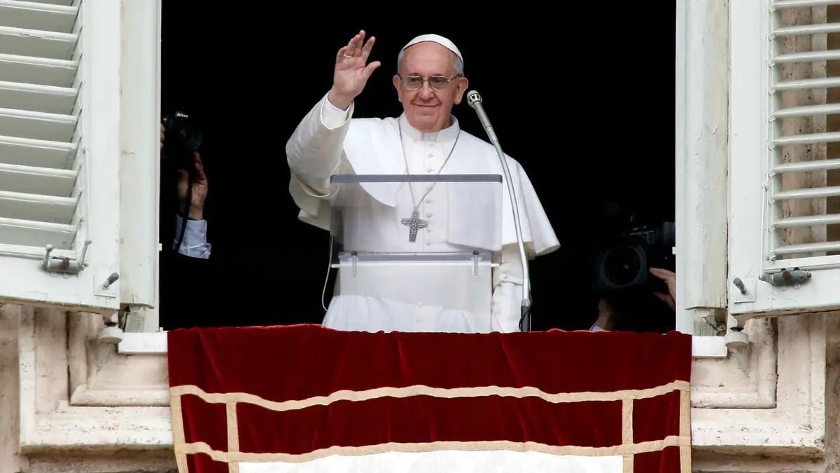El Subte de Buenos Aires inaugura un mural en homenaje al Papa Francisco a un año de su fallecimiento en la estación San José de Flores de la Línea A. El Subte de Buenos Aires inaugura un mural en homenaje al Papa Francisco a un año de su fallecimiento en la estación San José de Flores de la Línea A.