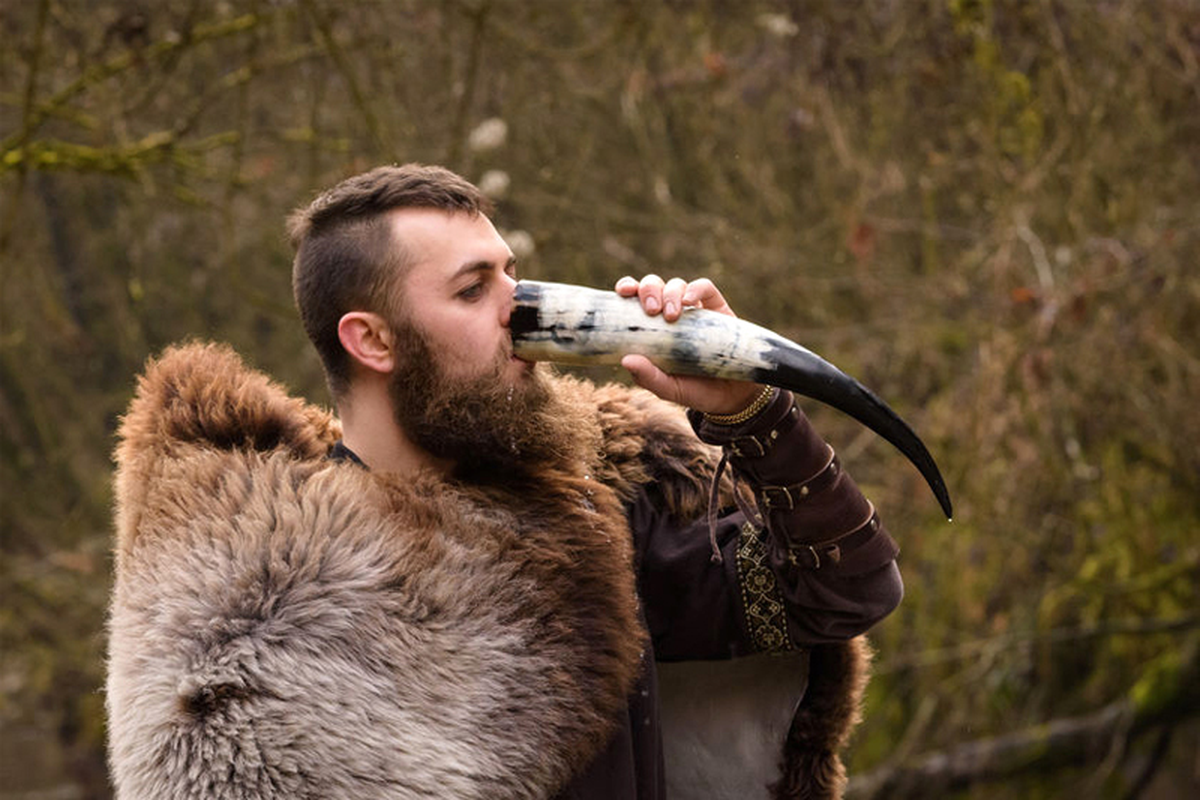 La hidromiel en la cultura Vikinga | IMAGEN DE ARCHIVO La hidromiel en la cultura Vikinga | IMAGEN DE ARCHIVO