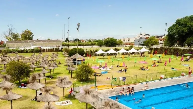 Furor total por este parque acuático a 20 minutos de Capital Federal