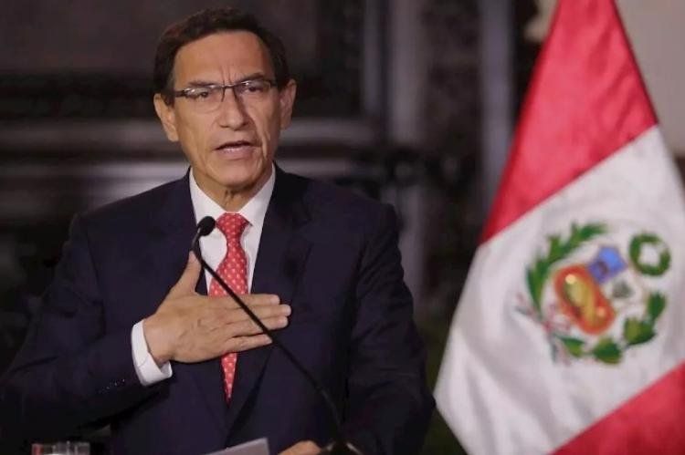 En la actual crisis política peruana, sumida en el clima electoral, Manuel Vizcarra es el cisne negro.