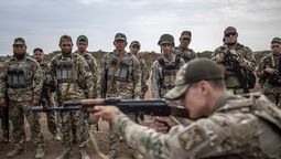 altText(Entrenadores de USA en Ucrania, Rusia baja la inflación)}