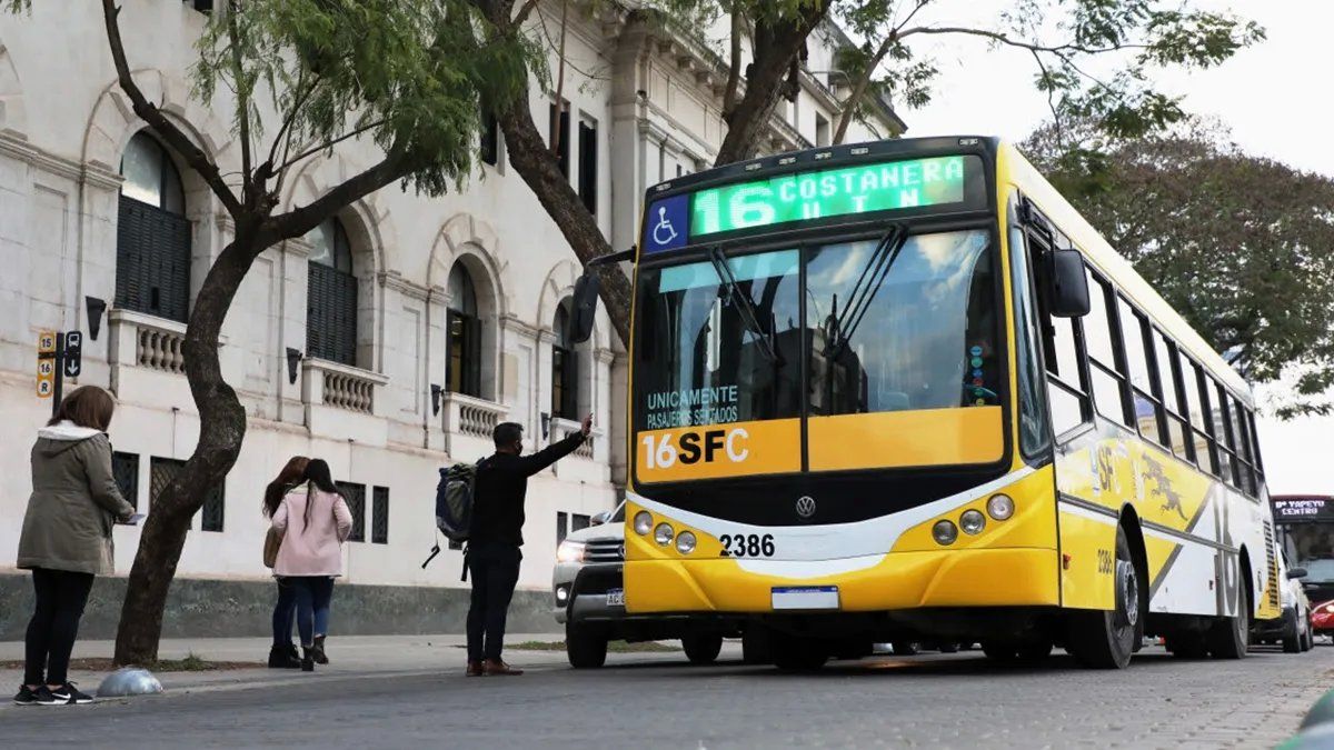 Quedó garantizado el servicio del transporte urbano en Santa Fe.