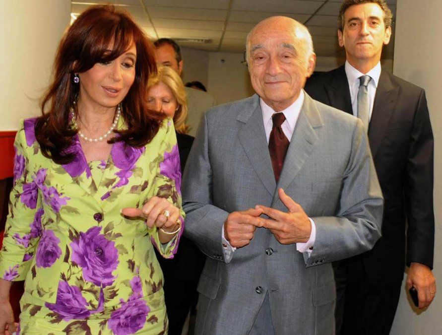Enrique Eskenazi y Cristina Fernández de Kirchner: Todo mal. Enrique Eskenazi y Cristina Fernández de Kirchner: Todo mal.