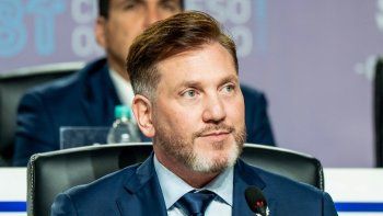Alejandro Domínguez, presidente de Conmebol, elevó una queja a la FIFA por la Copa Intercontinental. Alejandro Domínguez, presidente de Conmebol, elevó una queja a la FIFA por la Copa Intercontinental.