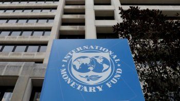 El FMI proyecta un crecimiento económico mundial del 3,3% en 2026. El FMI proyecta un crecimiento económico mundial del 3,3% en 2026.