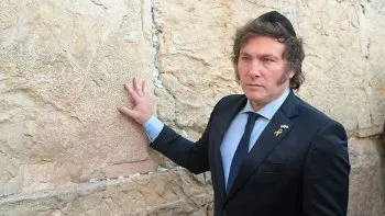 El mundo en vilo por lo que pueda ocurrir con la guerra en entre Estados Unidos / Israel contra Irán, pero Milei no se salva. El mundo en vilo por lo que pueda ocurrir con la guerra en entre Estados Unidos / Israel contra Irán, pero Milei no se salva.