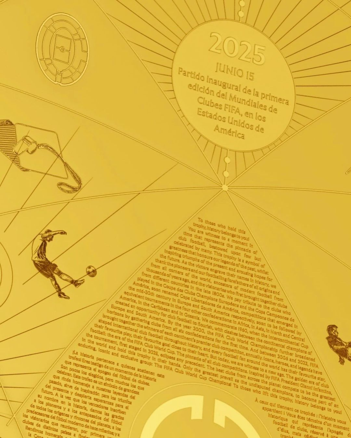 Una de las inscripciones del disco central del trofeo del Mundial de Clubes. Una de las inscripciones del disco central del trofeo del Mundial de Clubes.