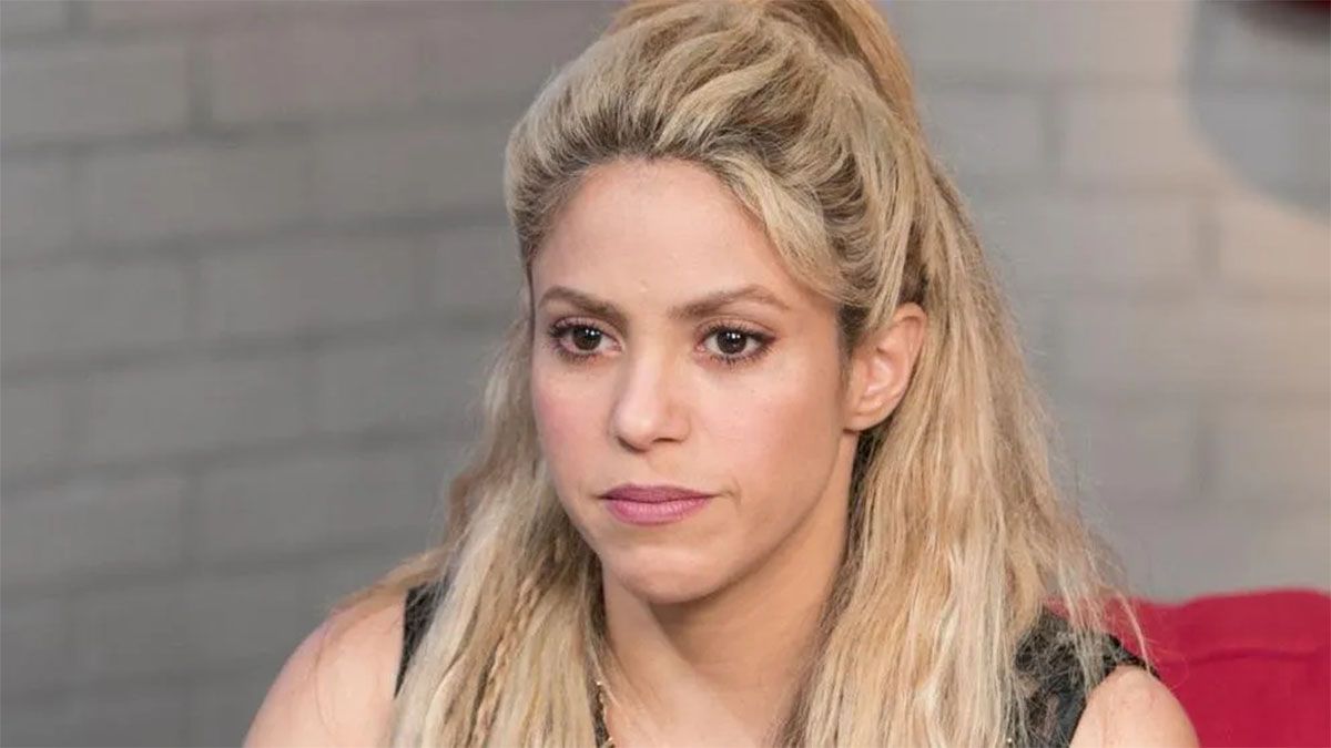 Gerard Piqué anunció su retiro de la actividad futbolística en un año signado por su escandalosa separación de la cantante colombiana Shakira.