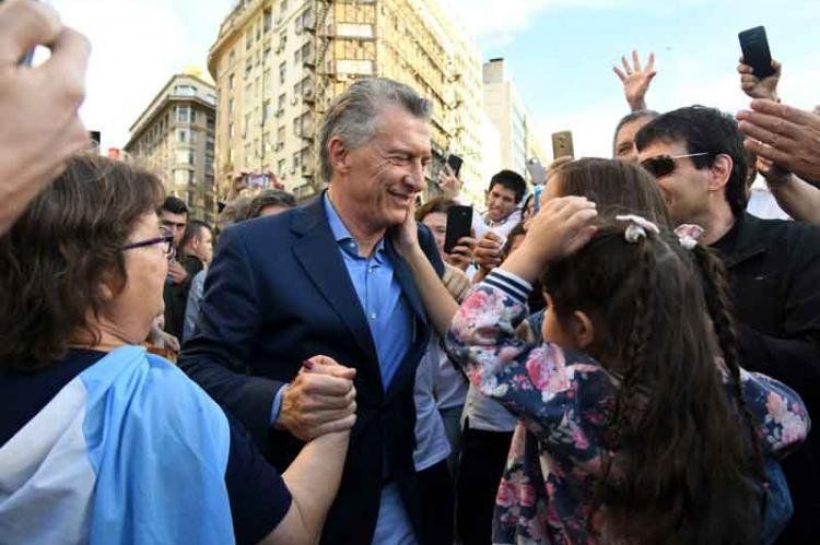 macri4.jpg