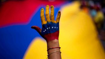 Nicolás Maduro bloqueó acceso a sitios web de 5 medios y 1 ONG denunciando 