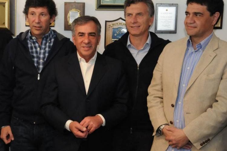 Gustavo Posse junto a Mauricio y Jorge Macri y Jesús Cariligno: Lo que se viene armando en Buenos Aires.