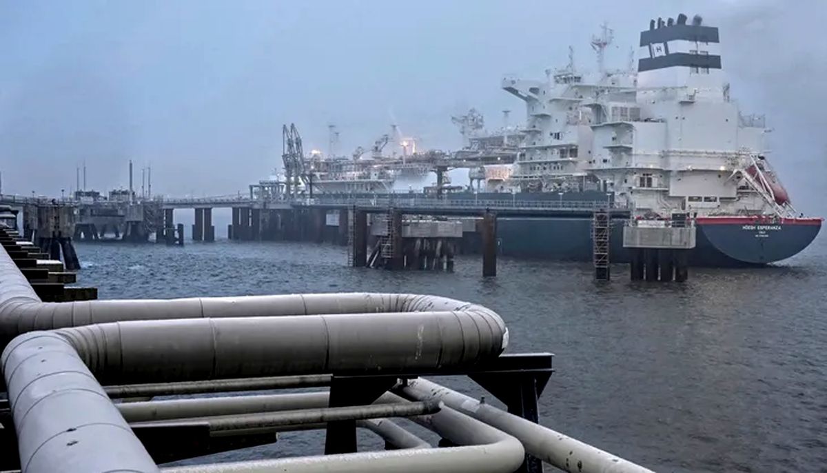 Los precios del gas se han disparado desde que USA e Israel iniciaron intensos ataques aéreos contra Irán, que cerró el estrecho de Ormuz, por donde pasa 20% de los envíos marítimos de gas a nivel mundial. Los precios del gas se han disparado desde que USA e Israel iniciaron intensos ataques aéreos contra Irán, que cerró el estrecho de Ormuz, por donde pasa 20% de los envíos marítimos de gas a nivel mundial.