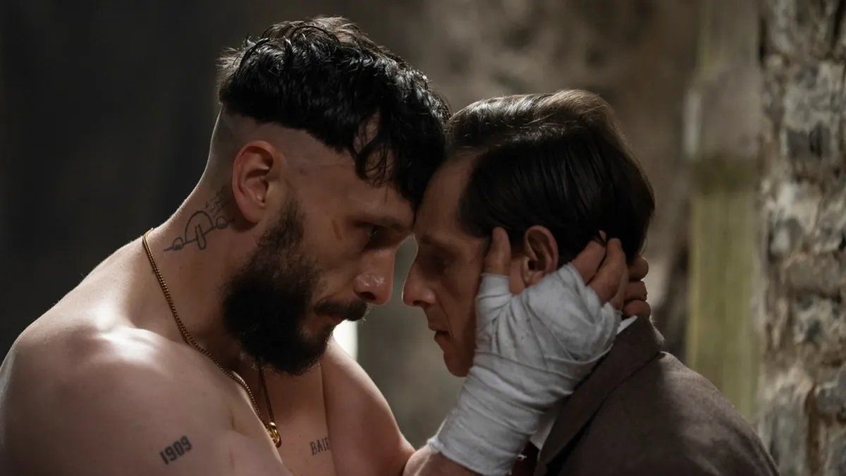 Una miniserie que promete explotar todo.